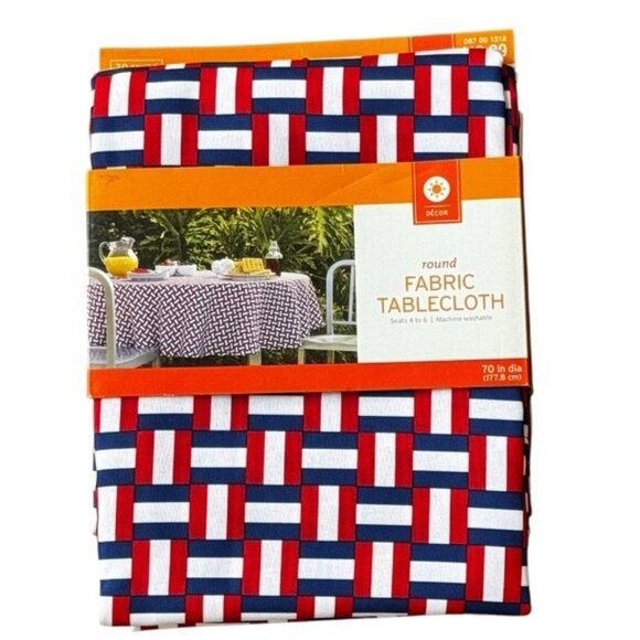 NEW NWT Target Red White Blue Plaid Round 70 Inch Diameter Fabric Tablecloth - Picture 1 of 7